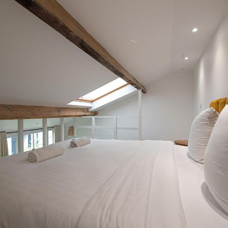 Loft In Paris Apartment Room photo